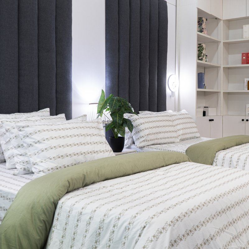 Custom Made Flowery Complete Bedding Set